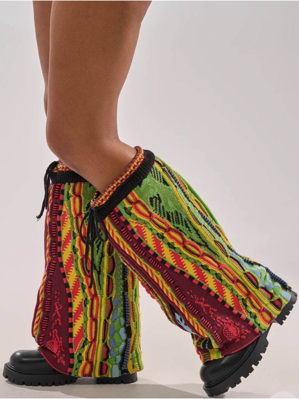 AKIRA Size 10 Multicolor Patterned Knit Boots with Drawstring at the Top - Picture 5 of 8